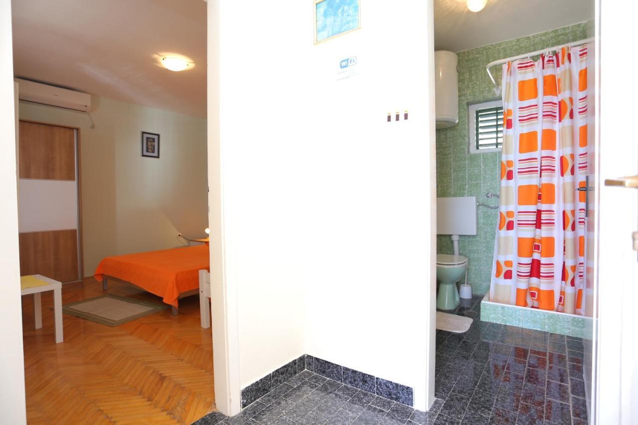 Apartments By The Sea Mimice, Omis - 18149 Екстериор снимка